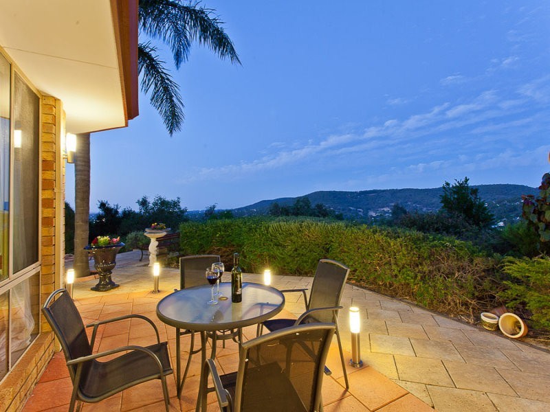 30 Rushton Terrace, Mount Nasura WA 6112