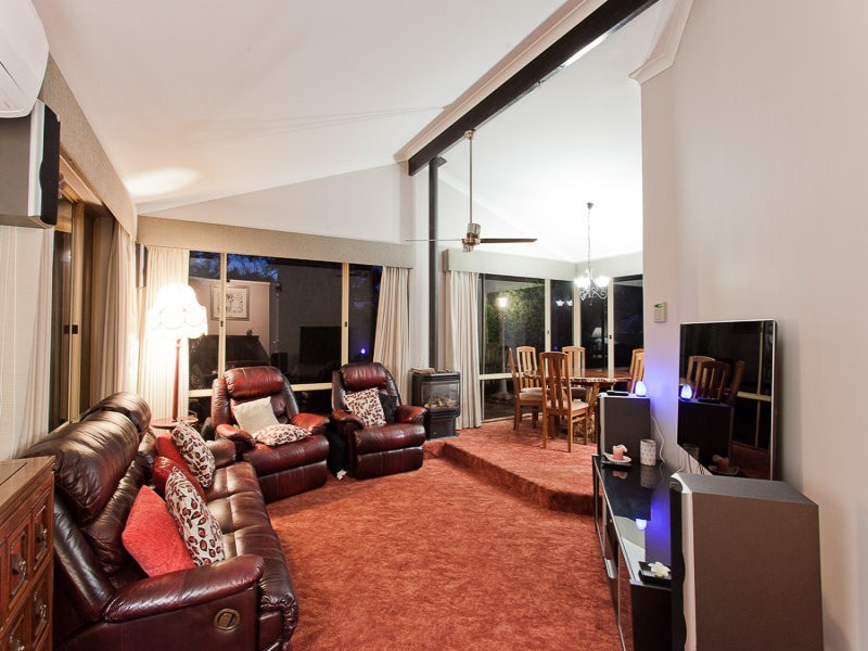 30 Rushton Terrace, Mount Nasura WA 6112