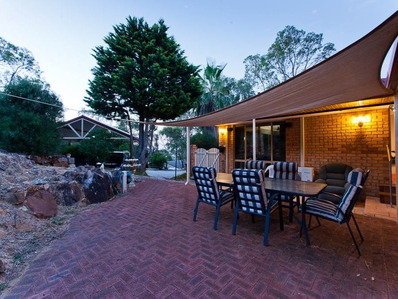 30 Rushton Terrace, Mount Nasura WA 6112