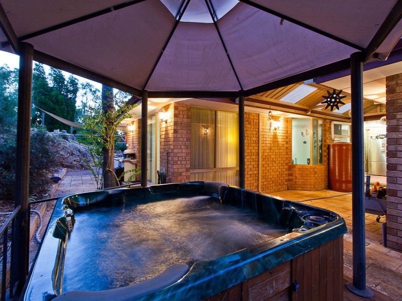 30 Rushton Terrace, Mount Nasura WA 6112