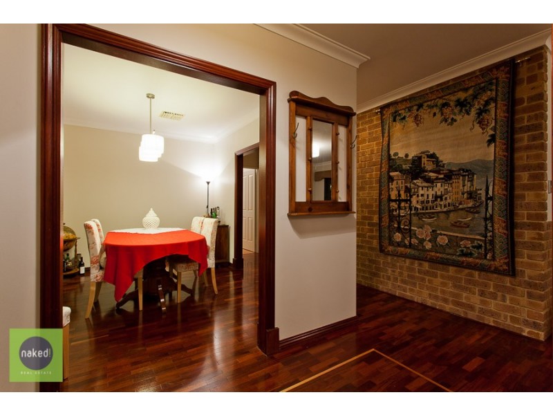 31 Blackwood Drive, Mount Nasura WA 6112