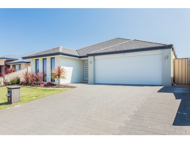 12 Passendale Crescent, Piara Waters WA 6112