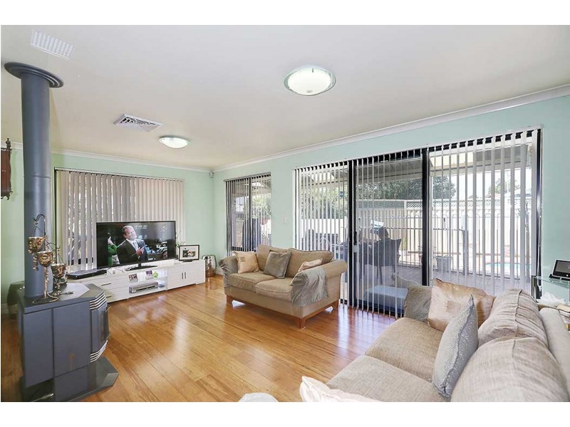 1 Nyjong Street, Kenwick WA 6107