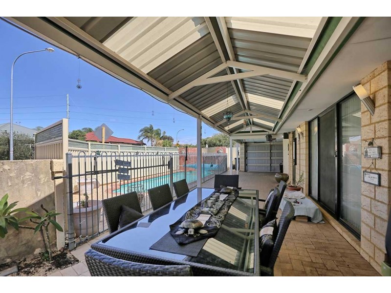 1 Nyjong Street, Kenwick WA 6107