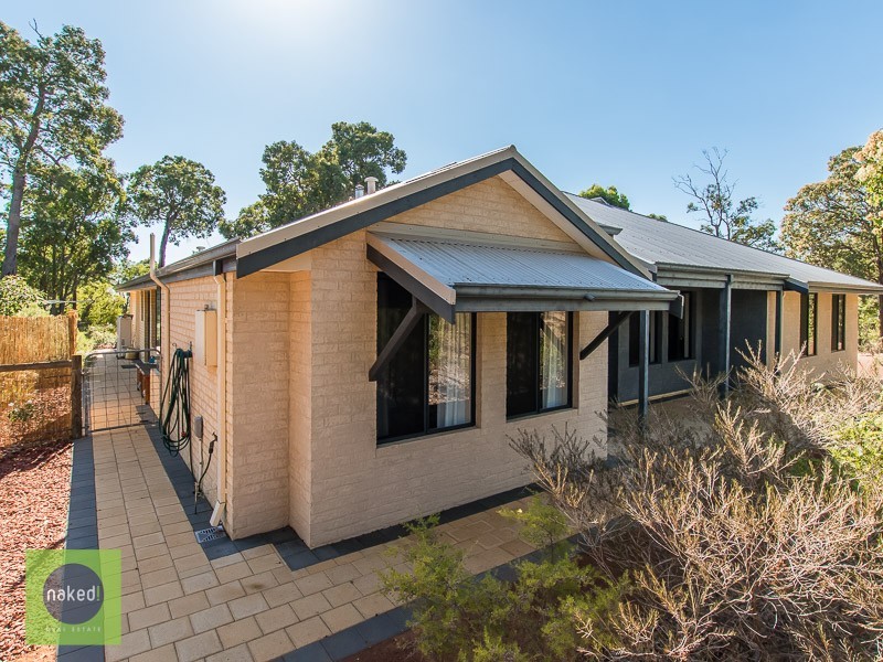 25 Frances Gregory Drive, Bedfordale WA 6112