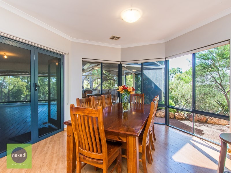 25 Frances Gregory Drive, Bedfordale WA 6112