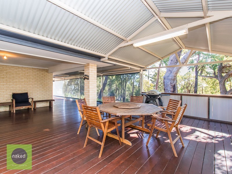 25 Frances Gregory Drive, Bedfordale WA 6112