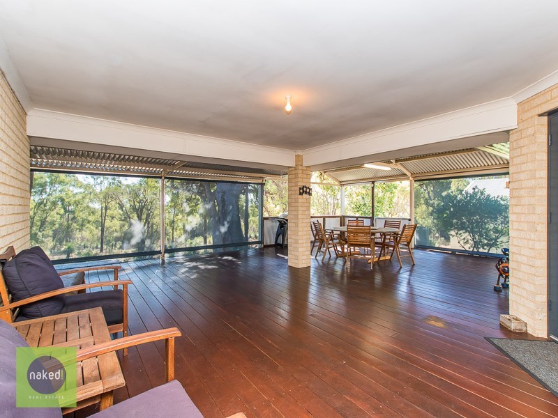 25 Frances Gregory Drive, Bedfordale WA 6112