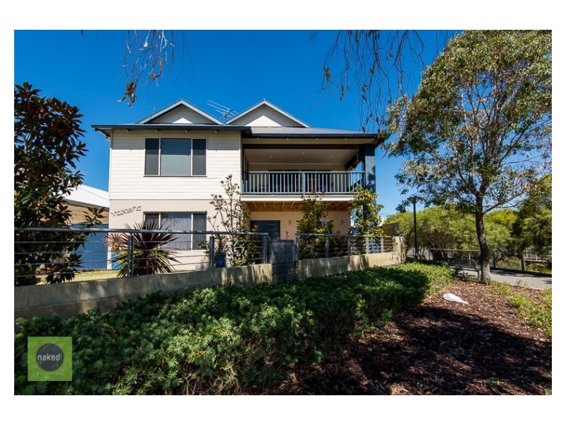 18 Trinity Close, Canning Vale WA 6155