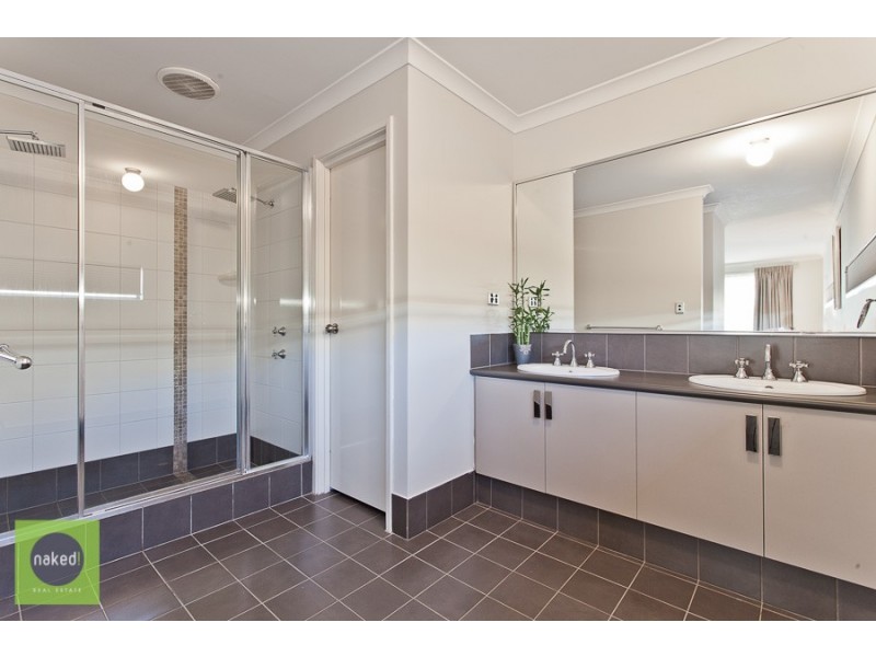 121 Comrie Road, Canning Vale WA 6155