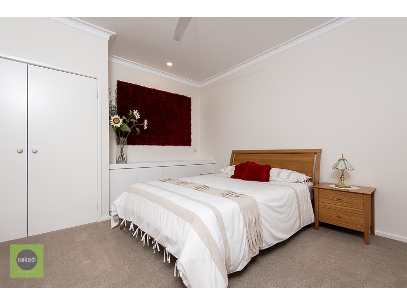 12 Rushton Terrace, Mount Nasura WA 6112