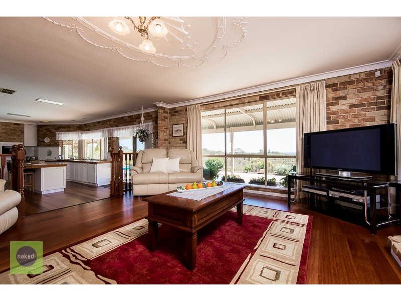 12 Rushton Terrace, Mount Nasura WA 6112