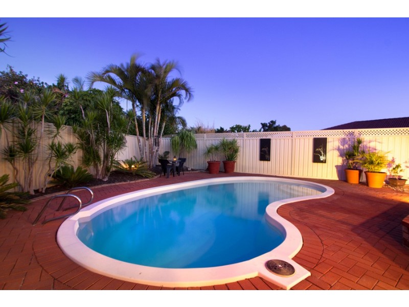 6 Cassia Place, Thornlie WA 6108