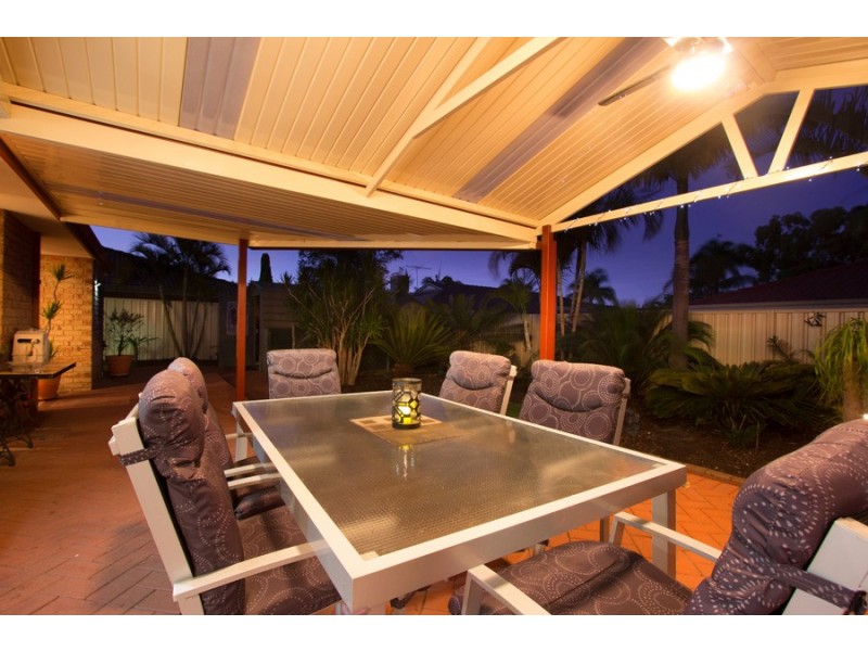 6 Cassia Place, Thornlie WA 6108