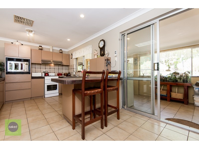 27 Wallangarra Drive, Bedfordale WA 6112