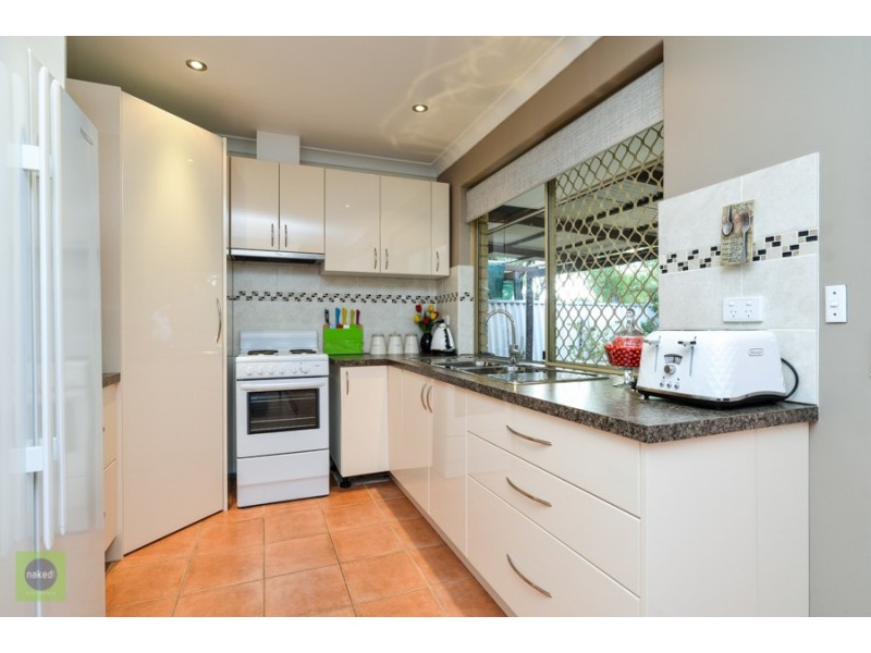 4B Donald Court, Armadale WA 6112