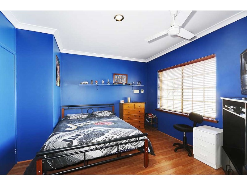 90 Mustang Road, Champion Lakes WA 6111