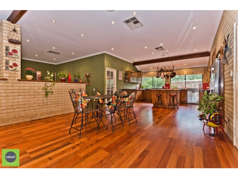 8 Wallangarra Drive, Bedfordale WA 6112