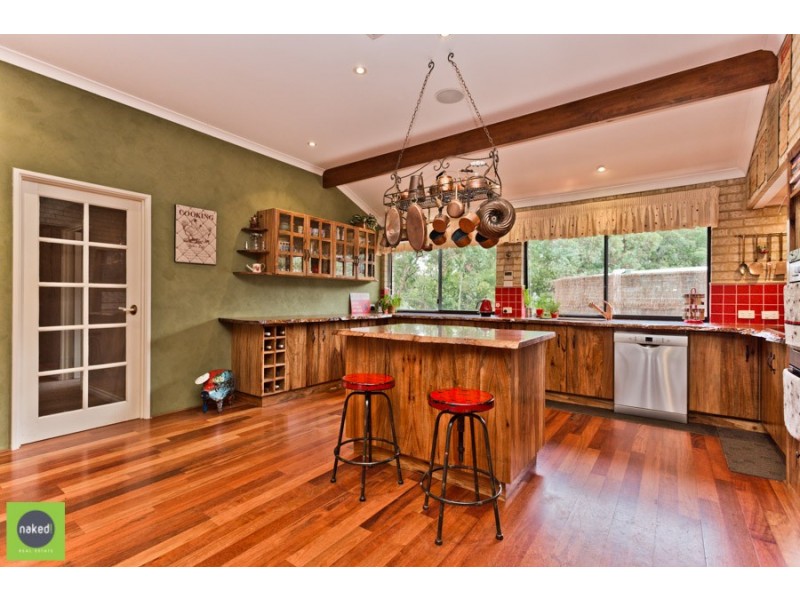 8 Wallangarra Drive, Bedfordale WA 6112