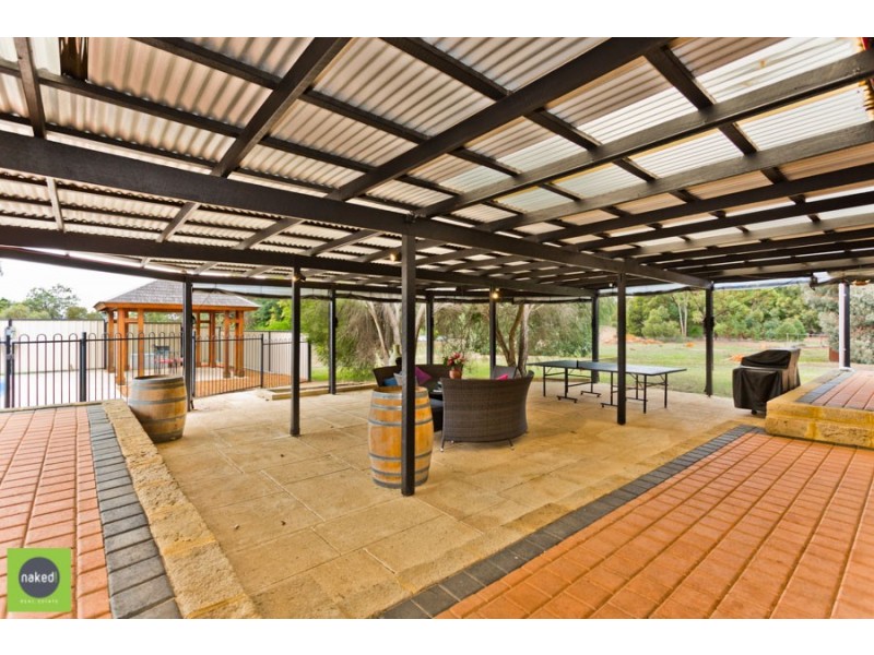 8 Wallangarra Drive, Bedfordale WA 6112