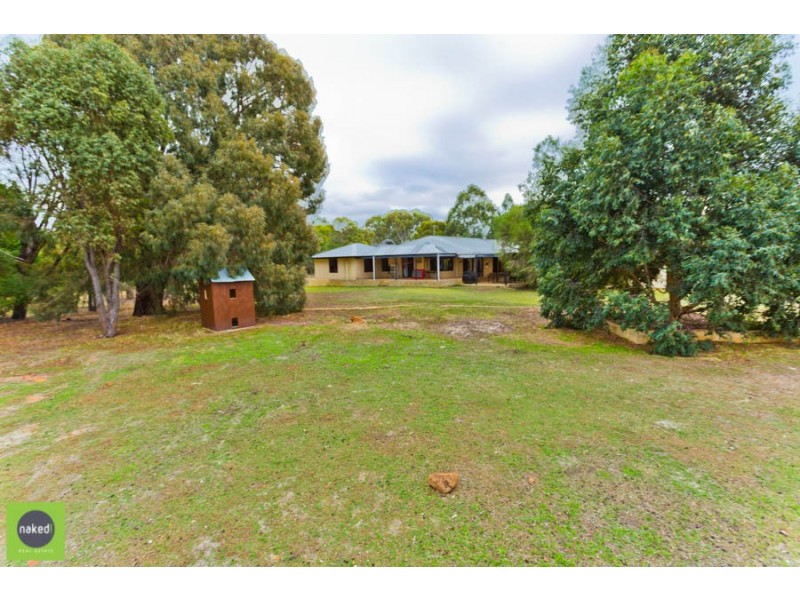 8 Wallangarra Drive, Bedfordale WA 6112