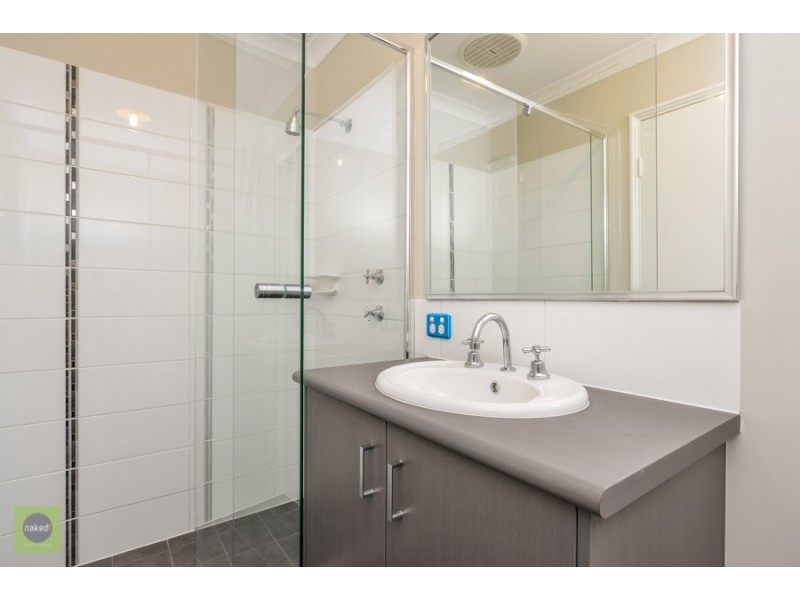 1/33 Kirkpatrick Court, Seville Grove WA 6112