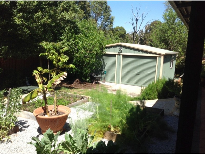 13 Hilton Road, Roleystone WA 6111