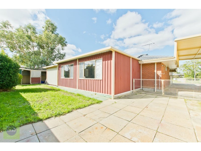 2 Rayne Street, Maddington WA 6109