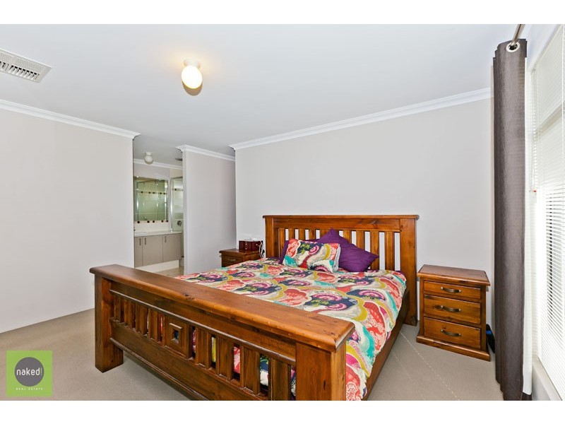 14 Novelli Parade, Piara Waters WA 6112