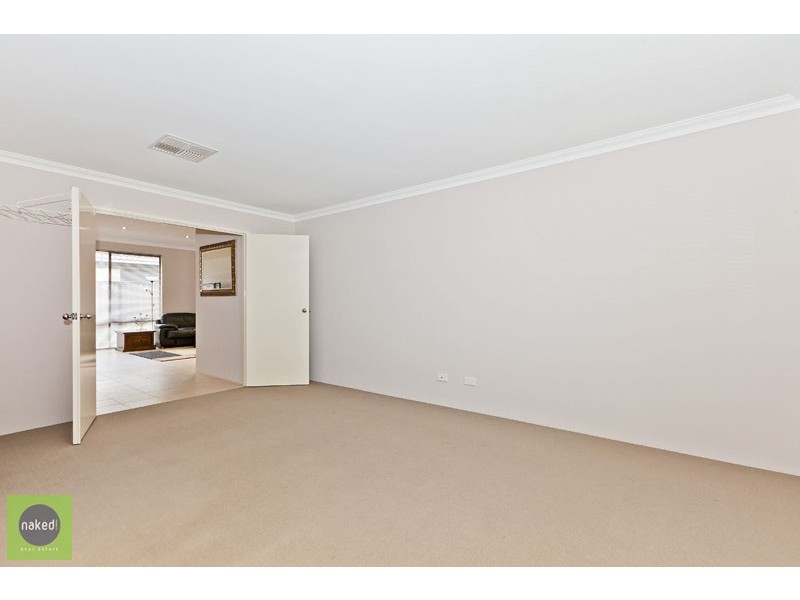 14 Novelli Parade, Piara Waters WA 6112