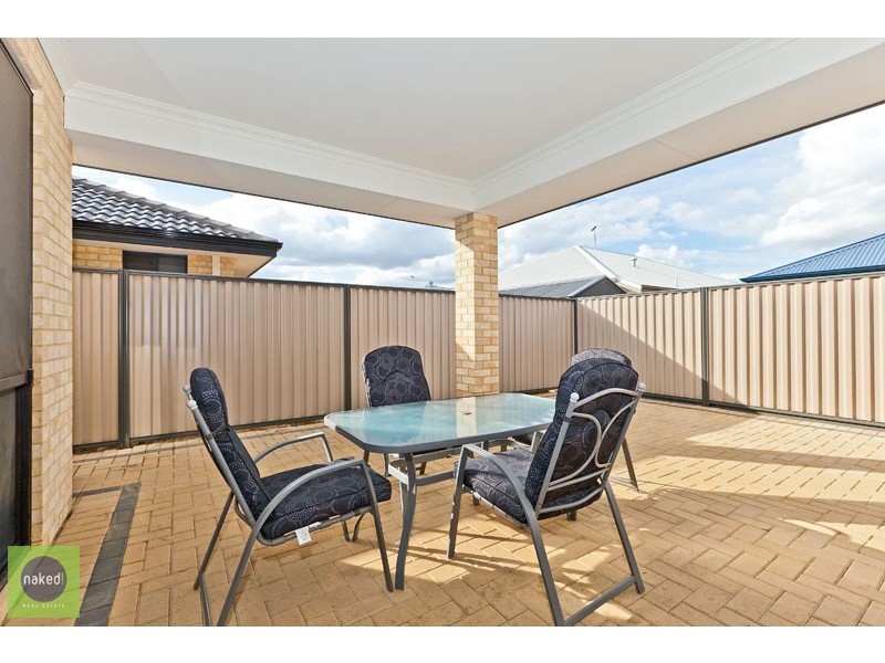 14 Novelli Parade, Piara Waters WA 6112