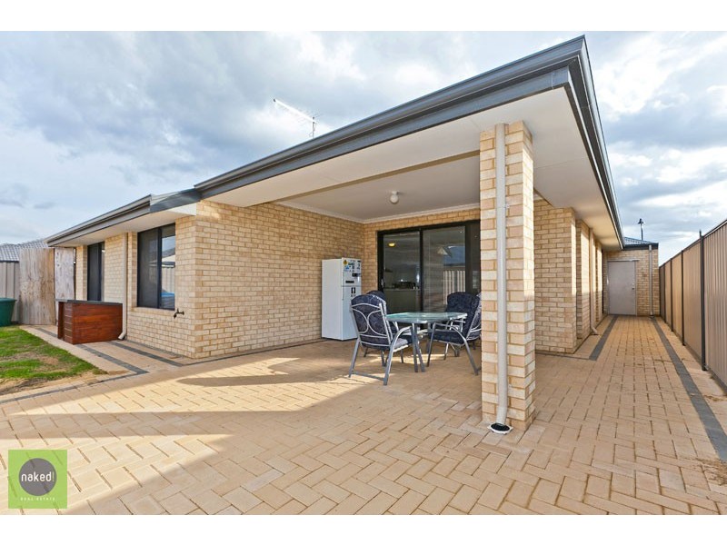 14 Novelli Parade, Piara Waters WA 6112
