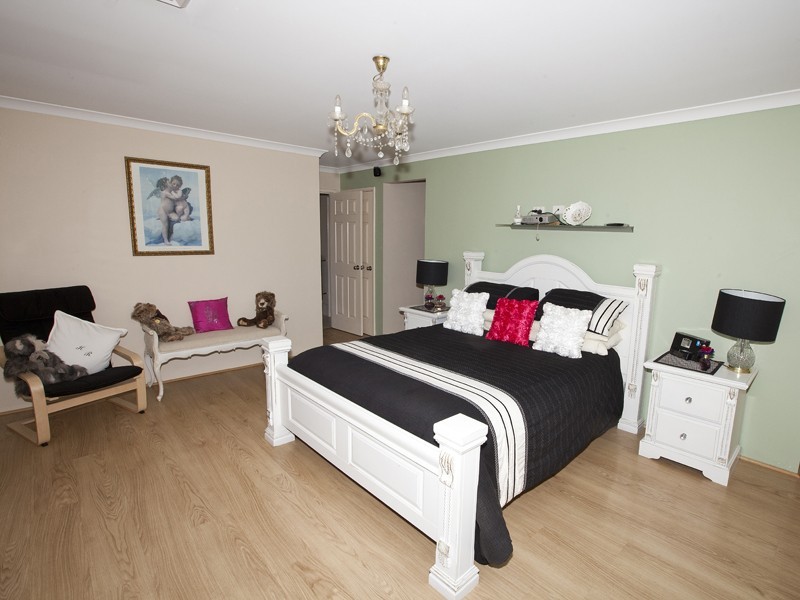 22 Arania Place, Bedfordale WA 6112