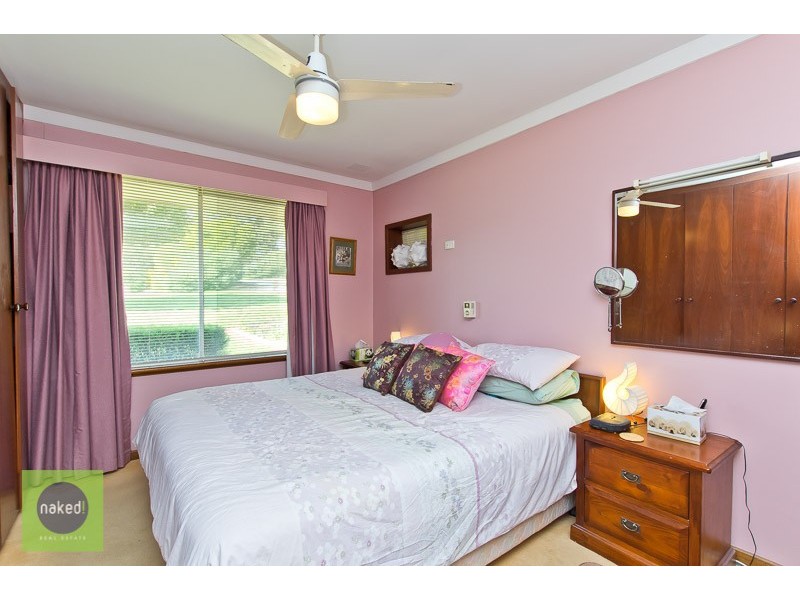 17 Parker Avenue, Mount Nasura WA 6112