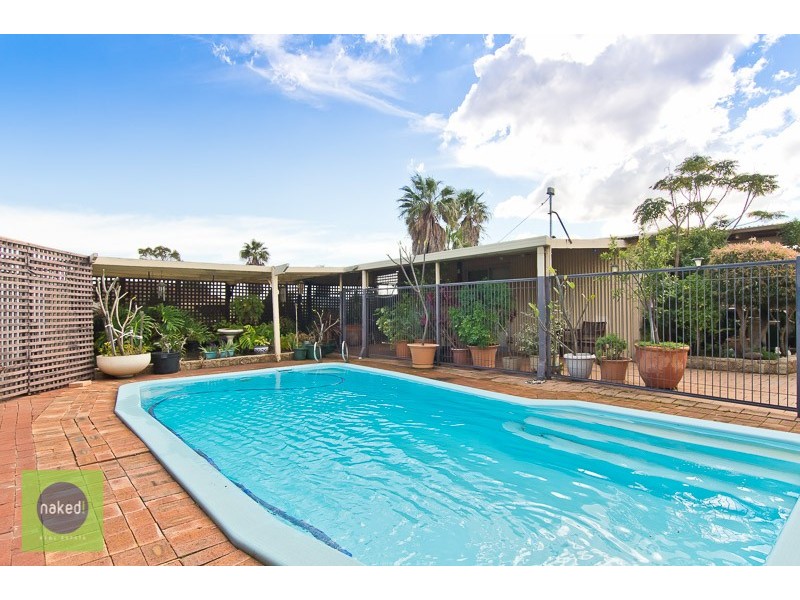 17 Parker Avenue, Mount Nasura WA 6112