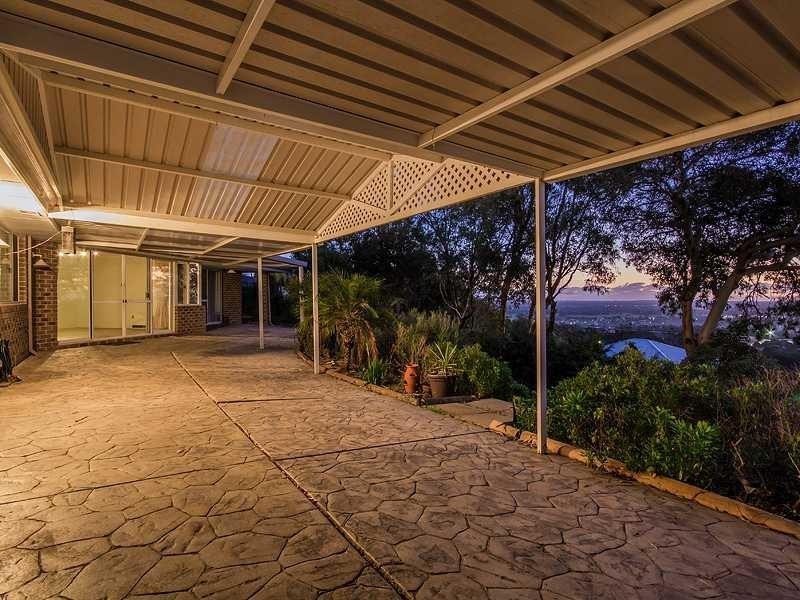 22 Rise Court, Mount Richon WA 6112