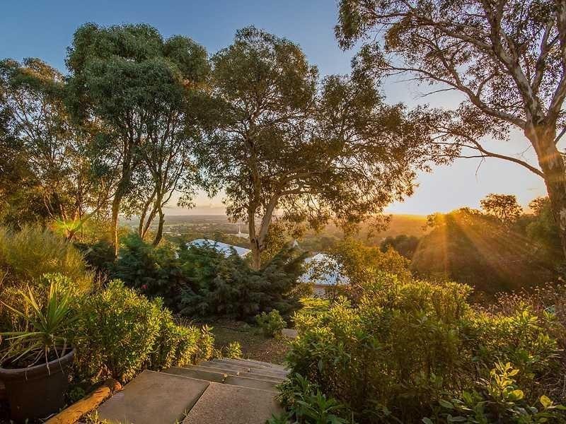 22 Rise Court, Mount Richon WA 6112