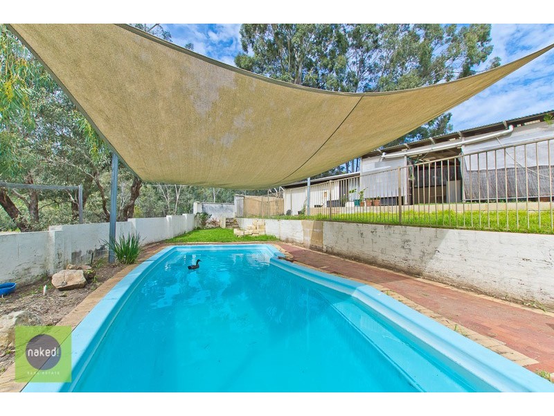 21 Paterson Road, Mount Nasura WA 6112