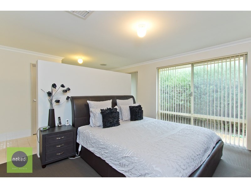 19 Randwick Bend, Harrisdale WA 6112