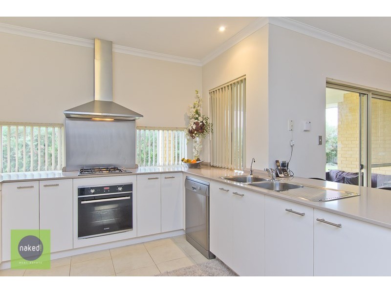 19 Randwick Bend, Harrisdale WA 6112