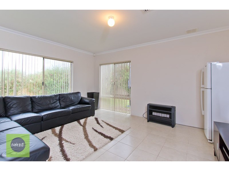 19 Randwick Bend, Harrisdale WA 6112