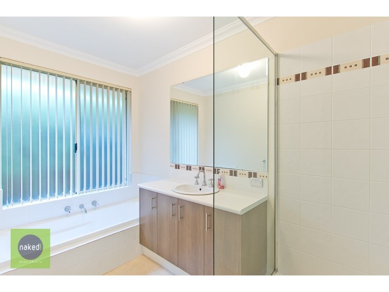 19 Randwick Bend, Harrisdale WA 6112