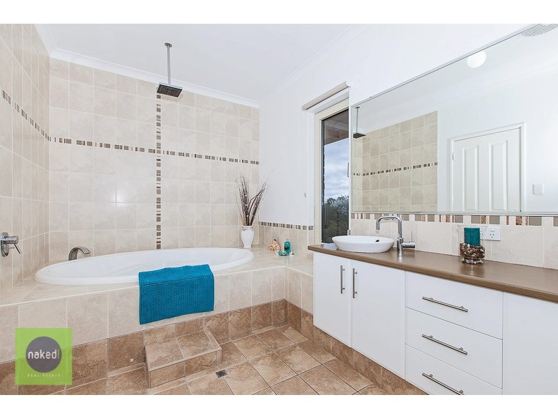 40 Darling Range Drive, Bedfordale WA 6112