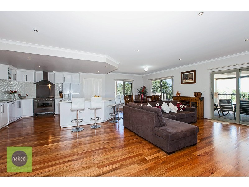 40 Darling Range Drive, Bedfordale WA 6112