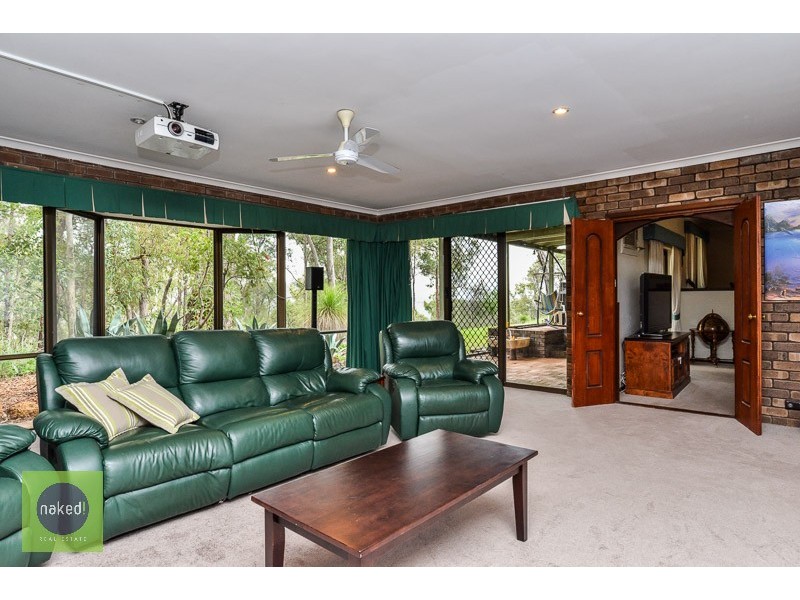 18 High Road, Roleystone WA 6111