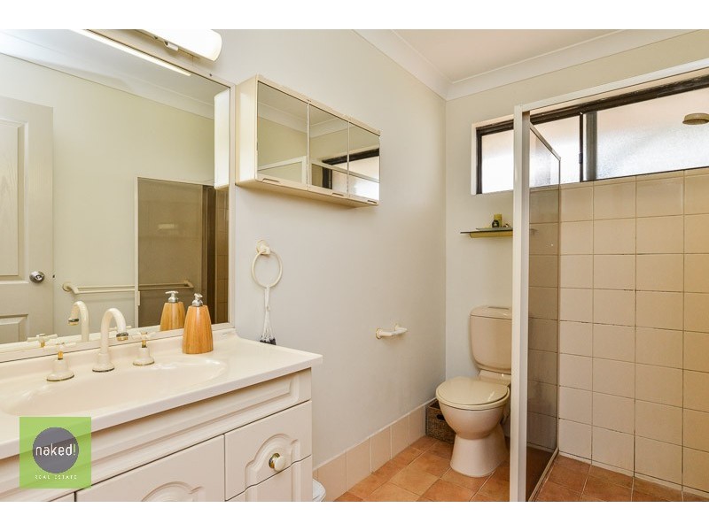 18 High Road, Roleystone WA 6111