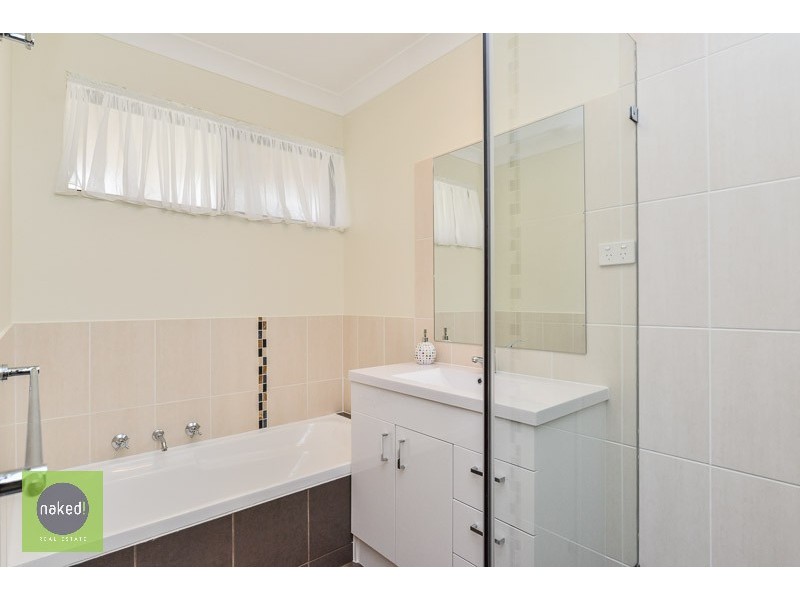 18 High Road, Roleystone WA 6111