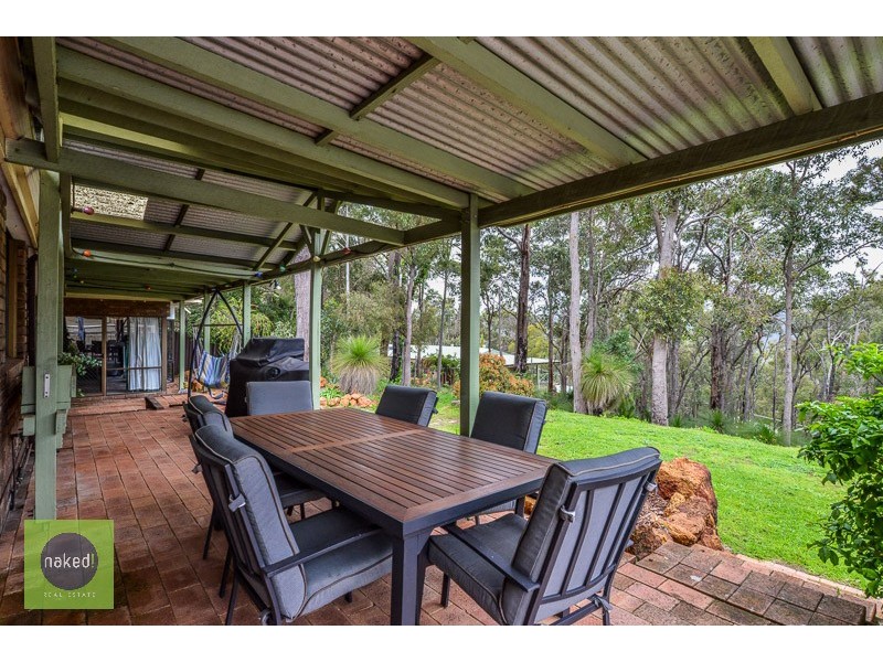 18 High Road, Roleystone WA 6111