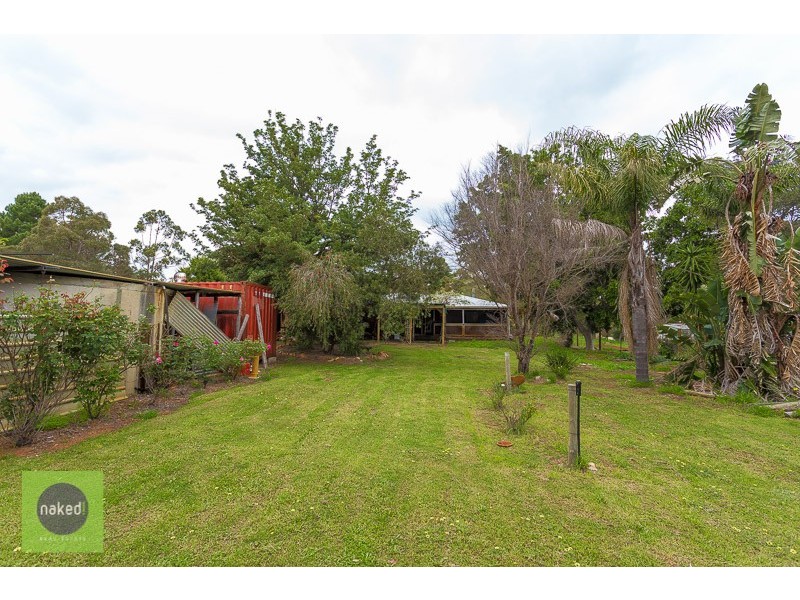 5 Cross Road, Bedfordale WA 6112