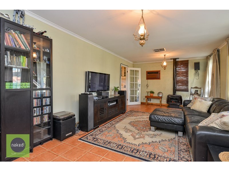 51 Ward Crescent, Kelmscott WA 6111